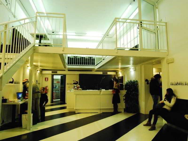 Hostal New Generation Center *